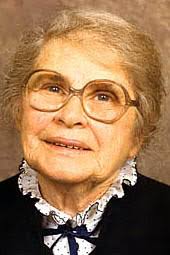 Daisy W. Roselli, Sunny Italy owner, dies at age 101