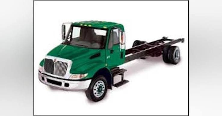 International 4100-4X2-LO Profile 2004 Cab & Chassis Truck