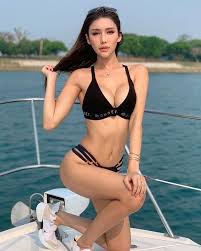 Thanks for checking out my profile, please remember to vote for me in the polls! Jade Rasif Image