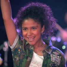 Julie And The Phantoms Vs. Julie E Os Fantasmas