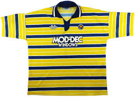 Torquay united football club is a professional association football club based in torquay, devon, england. 1993 95 Torquay United Home Shirt Very Good Xl Classic Retro Vintage Football Shirts
