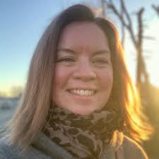 Hello! I'm 42, from Trondheim, Norway, and felt an instant connection to  this group. What an inspiring bouquet of people! All my life I've been  fighting an inner battle between being dull