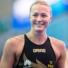 That qualifies her for the men's event at next year's world champs! Sarah Sjostroms Nya Besked Mitt Under Vm Sa Lange Kommer Simdrottningen Att Tavla