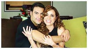 Su cumpleaños, lo que hizo antes de la fama, su vida de familia, curiosidades, popularidad y más. Cynthia Rodriguez Baila Y Canta Con Fans De Carlos Rivera En Su Concierto Erizos