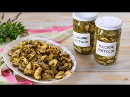 Maybe you would like to learn more about one of these? Zucchine Sott Olio Ricetta Facile Fatto In Casa Da Benedetta Youtube