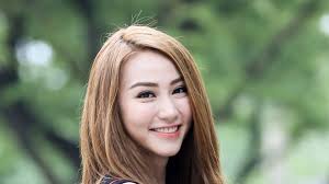 Ngân Khánh tiết lộ chuyện tình mới với bạn trai Việt kiều