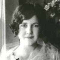 Ida Dobson's Instagram, Twitter & Facebook