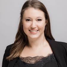 Tracy Lefever's Instagram, Twitter & Facebook