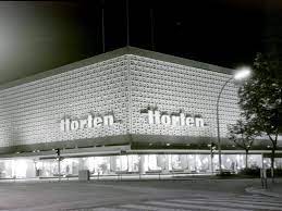 The design was a response to hermann göring's. Horten Kaufhaus Eure Erinnerungen Schweinfurt City