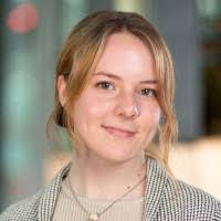 Kelly Haake's Instagram, Twitter & Facebook