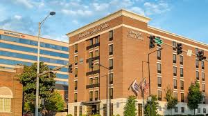 Knoxville, tennessee's historic district is home to this downtown hotel, offering spacious accommodations, modern amenities and friendly service, directly across from the convention center and minutes. Hampton Inn Suites Downtown Knoxville Home Facebook