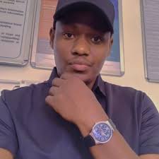 Why is this guy smelling Gold. Men's 1500m Final