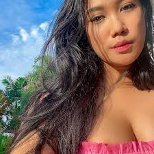 Vicki Belo joined Ivana Alawi in a fun car wash challenge in her latest  YouTube vlog. The celebrity doctor invited Ivana over to her house for some  “girl bonding” and recreated the