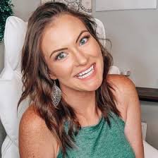 Tabitha Dodson (socialinfluencersunite)