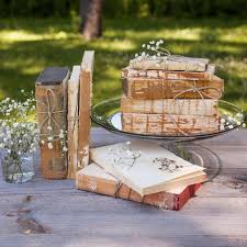 Exclusive Photo Of Books Wedding Decor Regiosfera Com Book Decor Wedding Shabby Chic Wedding Decor Book Wedding Centerpieces