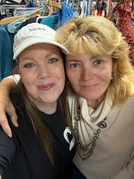 Holiday gift assistance for children in need