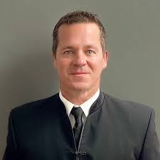 Jonathan Hinkle's Instagram, Twitter & Facebook