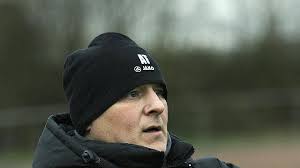 Fußball: Es darf gezittert werden