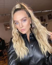 March 20, 2021 by don braun |leave a comment. Little Mix S Perrie Edwards Shows Off Her Incredible Legs In A Black Leather Outfit London News Time