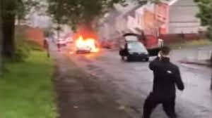 Hey folks due to the floods the mayhill is open today from 12 for all to enjoy a nice few pints by the fire and catch up on all the water gossip. 9tjuggfeatguxm