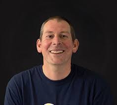 Simon Strong's Instagram, Twitter & Facebook