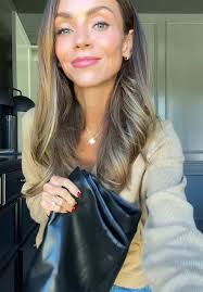 Destiny Thompson Aritzia