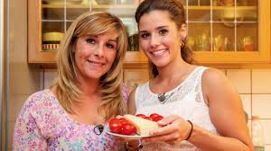 🥂𝟐𝟎𝟏𝟗🥂 ich wünsche euch allen einen tollen start ins neue jahr ️ ganz viel liebe und vor allem… Sarah Lombardis Mutter Weinte Im Tv Die Beziehung Ist Seit Mindestens Einem Jahr Kaputt Leute Bild De