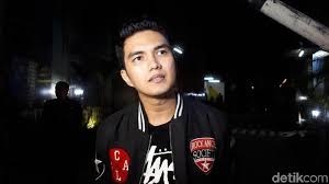 Aldiansyah taher was born on october 25, 1983 in jayapura, indonesia. Z7w1u99yguowvm