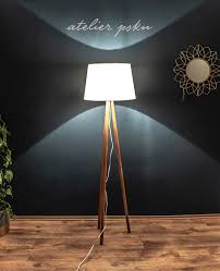 Wien Vintage Mobel U Stehlampe Atelier Pskn