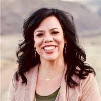 Kimberly Wenger's Instagram, Twitter & Facebook