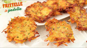 Zucchine alla pizzaiola in padella ricettasprint la carota la lavate, pelate e spuntate e poi tagliate a dadini piccoli. Frittelle Di Verdure In Padella Ricetta Facile Croccanti E Pronte In Un Attimo Youtube
