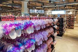Bild 3 primark in münchen. Primark Eroffnung In Munchen Hier Sturmen Die Kunden Sturmen Den Laden Ramersdorf Perlach