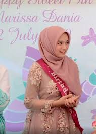 Download mp3 ayahkuheroku marissa dania hakim dan video mp4 gratis. Cantiknya Anak Abby Abadi Di Hari Jadi Macam Bertunang Gempak