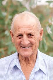 NEW EPISODE! 🎙🎧 In this episode, we hear the story of Gil Bowman. From as  soon as he could walk, Gil was, as he says, always trying to “make a few  bob”.