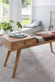 Garderobensitzbank Ogrir Mit Kuhfell Aus Mangobaum Massivholz In 2020 Wohnzimmertische Dekor Haus Deko