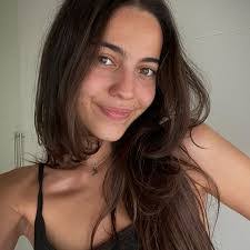 Lidia Serrano's Instagram, Twitter & Facebook