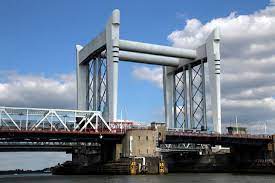 Use them in commercial designs under lifetime, perpetual & worldwide rights. Zwijndrechtse Brug In Het Zonnetje Gezet Door Fotograaf Wim Schut Zwijndrecht Net
