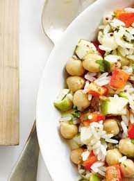 Salade De Riz Aux Pommes Et Au Poivron Ricardo Recipe Healthy Recipes Easy Snacks Cold Meals Vegetarian Dishes