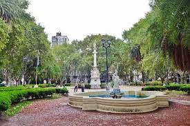 Buen punto para comenzar una visita a la ciudad عن ‪plaza 25 de mayo‬. Plaza 25 De Mayo Rosario Aktuelle 2021 Lohnt Es Sich Mit Fotos Tripadvisor