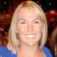 Kelli Hale's Instagram, Twitter & Facebook