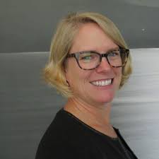 Renee Roux's Instagram, Twitter & Facebook