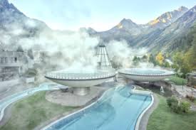Auf mehr als 4000 m² bietet die caracalla therme viel platz für wohltuende entspannung und. Thermenbecken Im Aqua Dome Therme Tirol Langenfeld