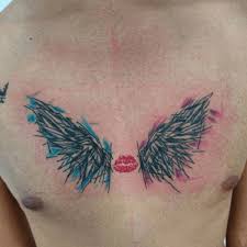 En effet, selon un mythe religieux daté de plus d'un millénaire, les ailes représentent des anges gardiens et protecteurs. Tatouage Ailes Prenez Votre Envol Tattoome Le Meilleur Du Tatouage