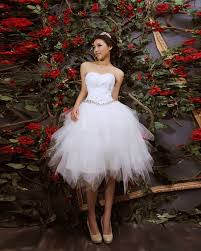 Feather Wedding Dress A Beaded Tulle And Feather Short Wedding Dress With A Sweetheart Tutu Wedding Dresses Wedding Dress With Feathers Mini Wedding Dresses