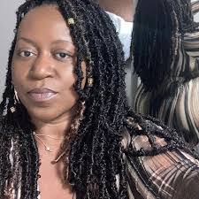 Fallon Frye's Instagram, Twitter & Facebook