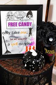 Diy halloween candy shop sign. Hocus Pocus Free Halloween Candy Printable Sign For The Love Of Food