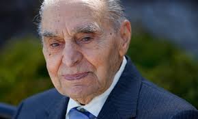 N.J. town's mayor, the oldest in the country, dies at 100