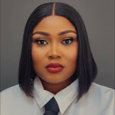 This world way person scrape u foot mak u nor tinap scape e backsie mak e  sef nor sidom.All man in family go dae cry,the Mamie in die pain me tay.