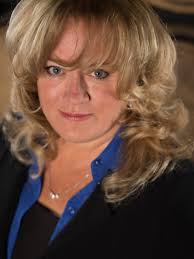 Who will be named Cape Coral's most generous?