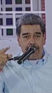 #nicolasmaduro le doy gracias a Dios por mermitirle conducir el país en  tiempos de dificultades, llevarla a pulso junto a la sabiduría del pueblo  @Nicolás Maduro